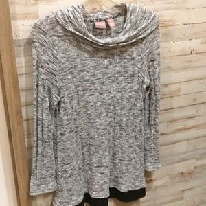 Chico's women's sweater.   Box 314